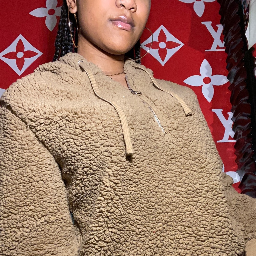 Fur zip up